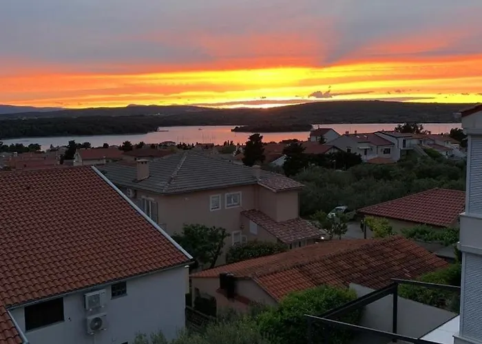 Apartamento With A Parking Space Punat, Krk - 22927 Punat